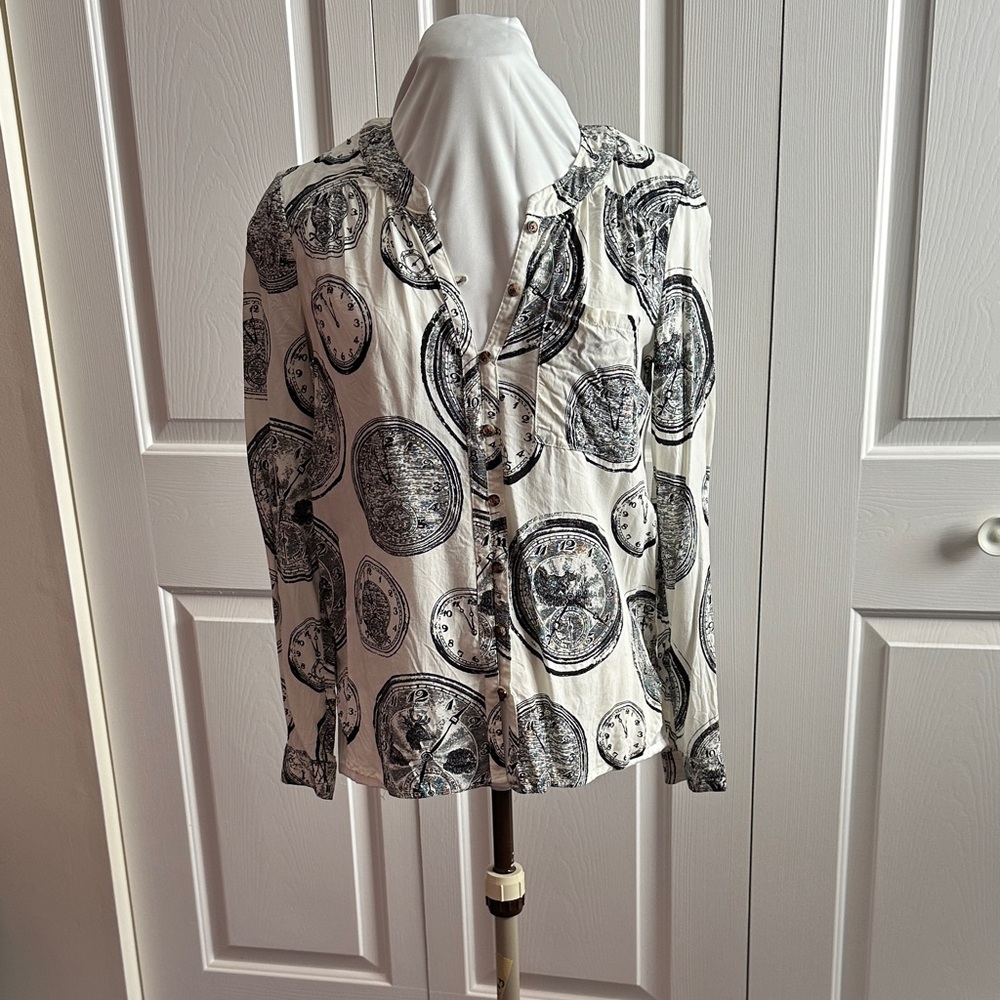 Anthropologie Black and White Graphic Button Down Shirt